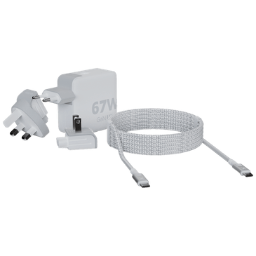 Xtorm Gan Ultra USB 2-USB-C Hurtiglader 67W Hvit + Adapter + USB-C Kabel