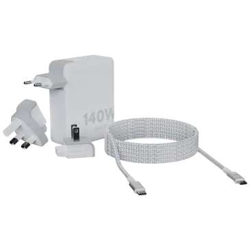 Xtorm Gan Ultra USB 3-USB-C Hurtiglader 140W Hvit + Adapter + USB-C Kabel